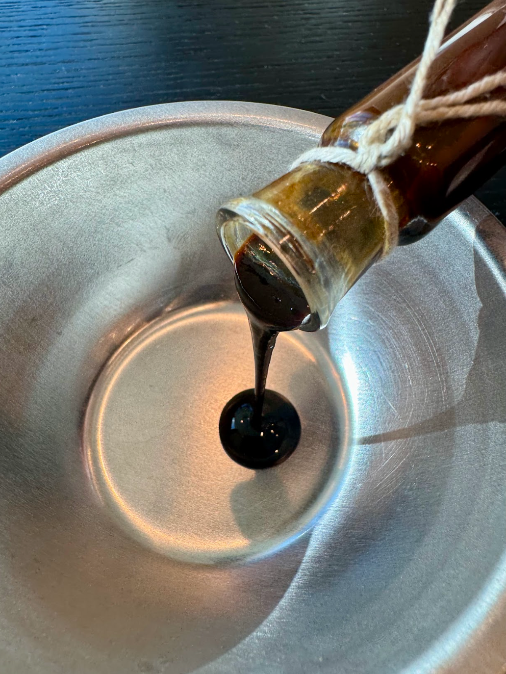 マダガスカルバニラオーサムアブソリュート - 化粧品用の超濃厚アブソリュート液